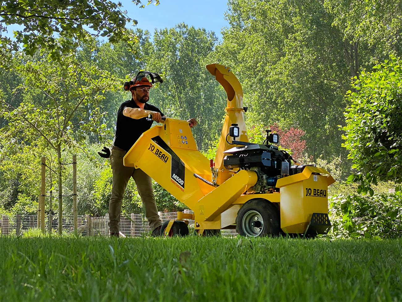 Jo-Beau-M500-hakselaar-houtversnipperaar-broyeur-chipper-Häcksl