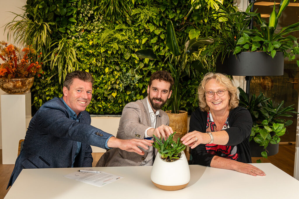 Samenwerking Bioo en Donker Groep: ‘planten als schakelaars & echte groene energie’